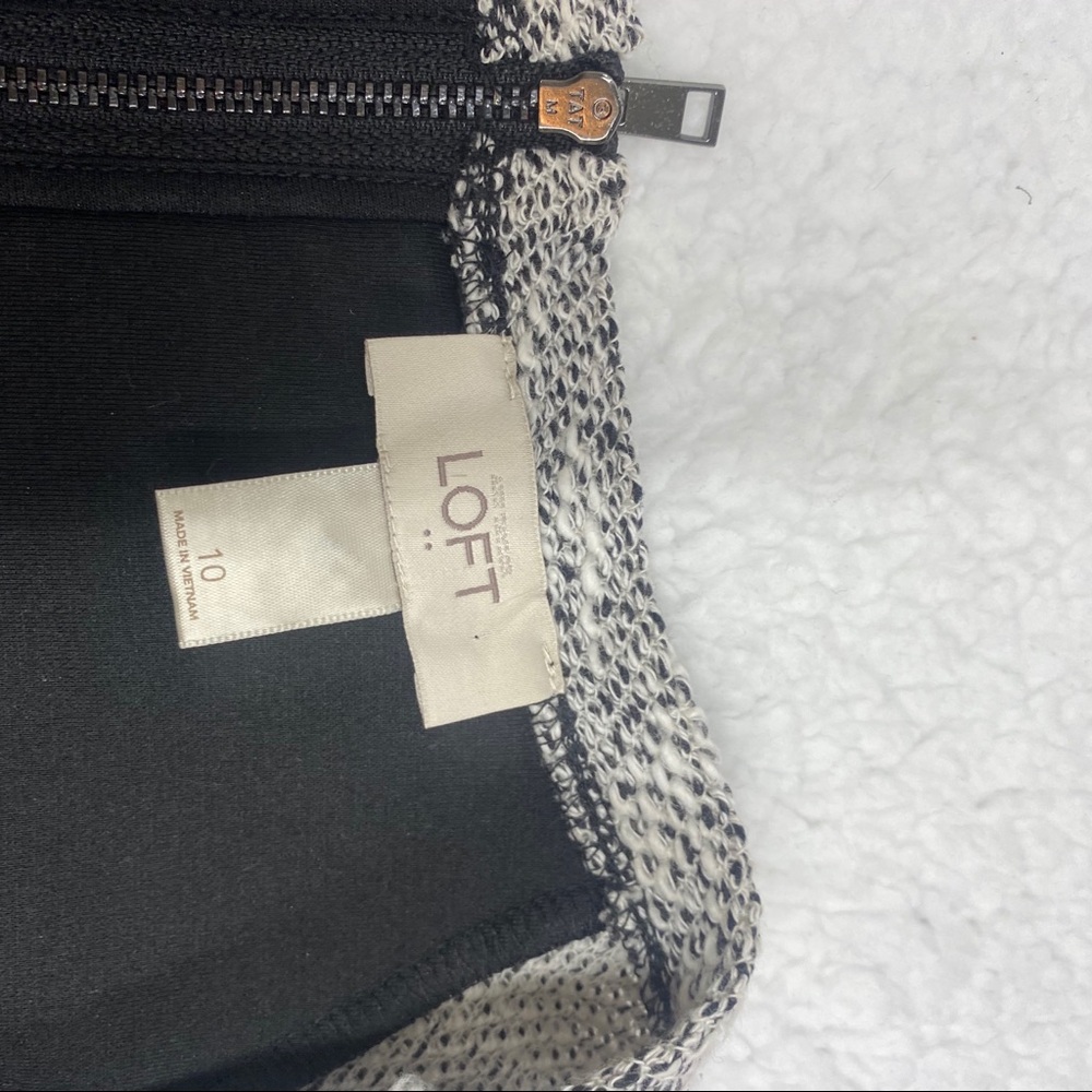 Ann Taylor LOFT black dress with gray & white 3/4 sleeves size 10 Relaxed Fit - Picture 6 of 8